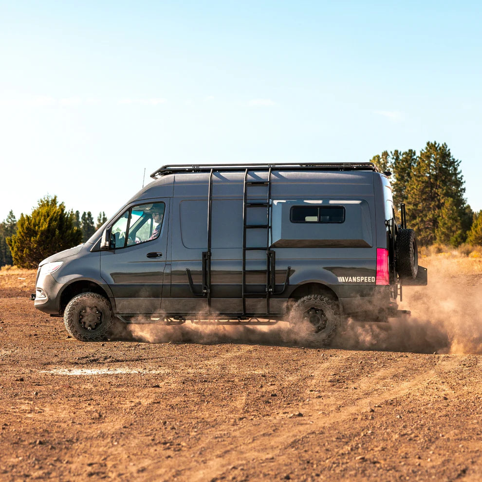 Vanspeed Sprinter 144" Capsules (windowed)