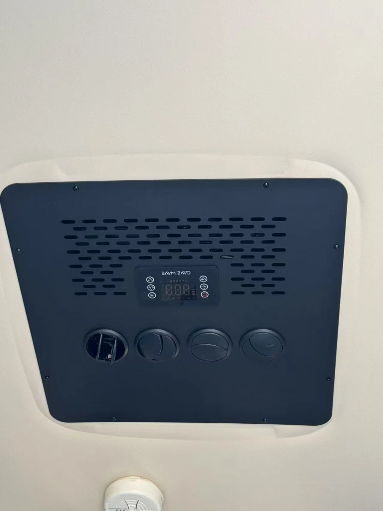 CAVE WAVE CH ULTRA QUIET SERIES 12V/24V/48V ROOFTOP AIR CONDITIONER WITH HEAT PUMP