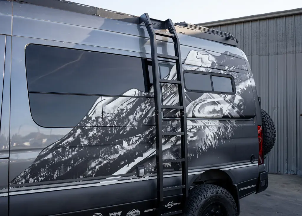 Mercedes Sprinter (2007+) Flatpack Ladder 3.webp