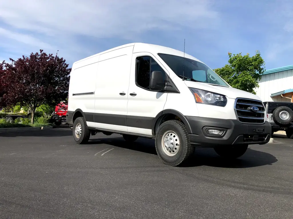 Van Compass TOPO 2 INCH FRONT AND REAR LIFT KIT - FORD TRANSIT 2018+, BLUE COIL 5.webp