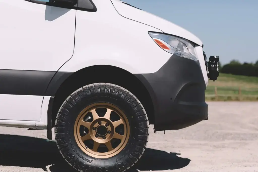 Van Compass STRIKER 2" LIFT KIT - SPRINTER 2WD 2019-2022, 2500 ONLY 2.webp