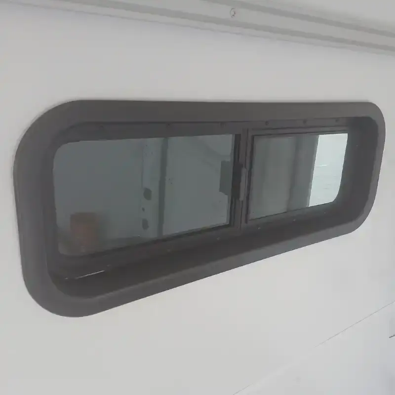 Sprinter_Awning_Half-Slider_1.webp