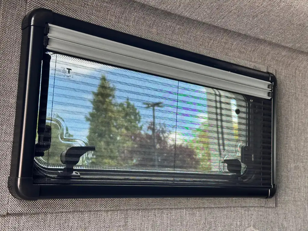 Camper Windows 900mmx450mm/35.43"x17.71"