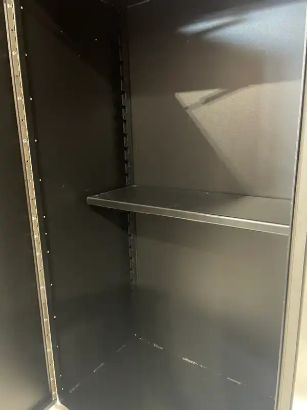 Medium vertical chest 