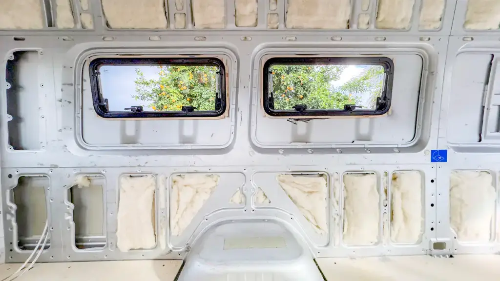 ( 36-1/2" X 16" ) - VWD Overlander Awning Van Bunk Window