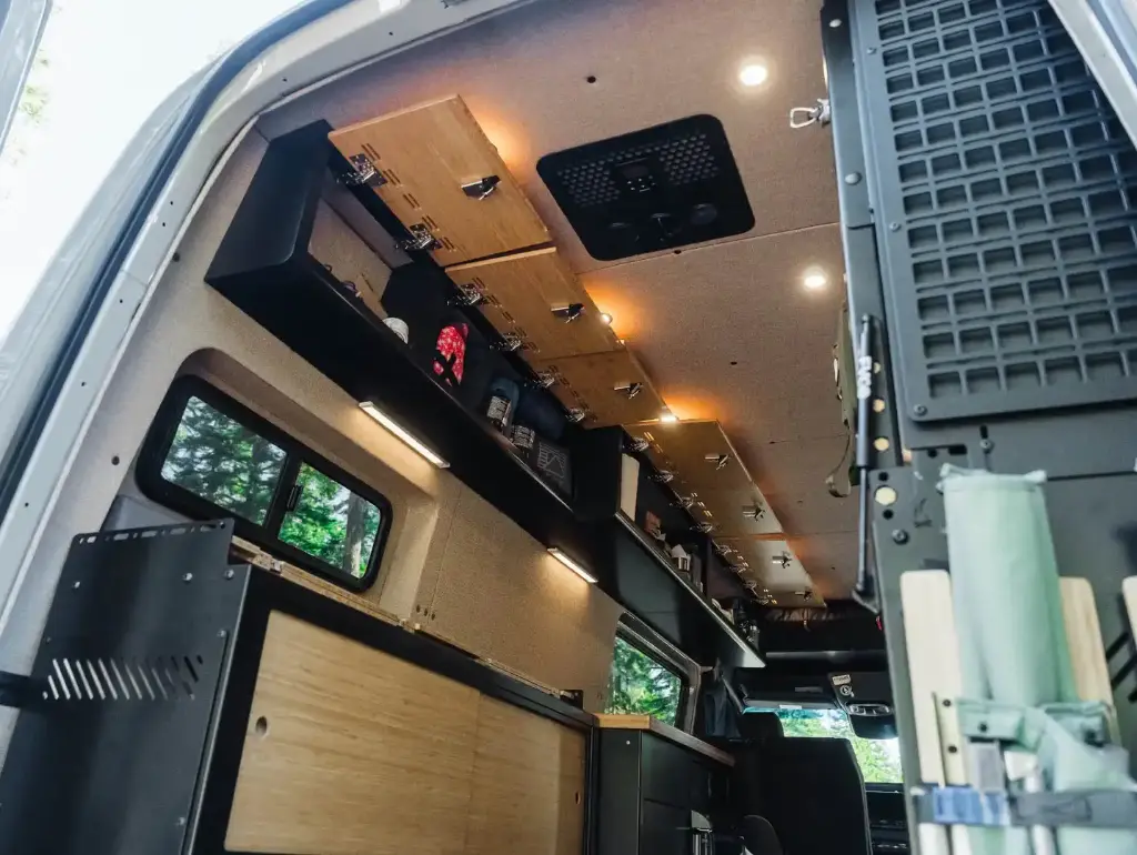 SPRINTER VAN 40" SHALLOW UPPER CABINET