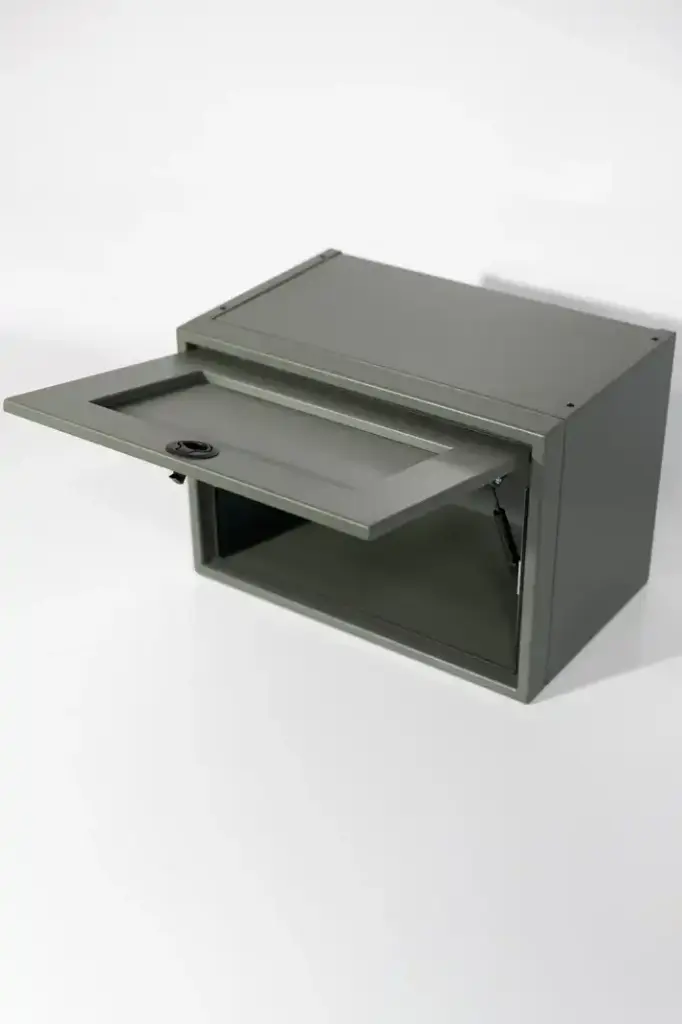 23" Ekko Upper Cabinet – Passenger Side