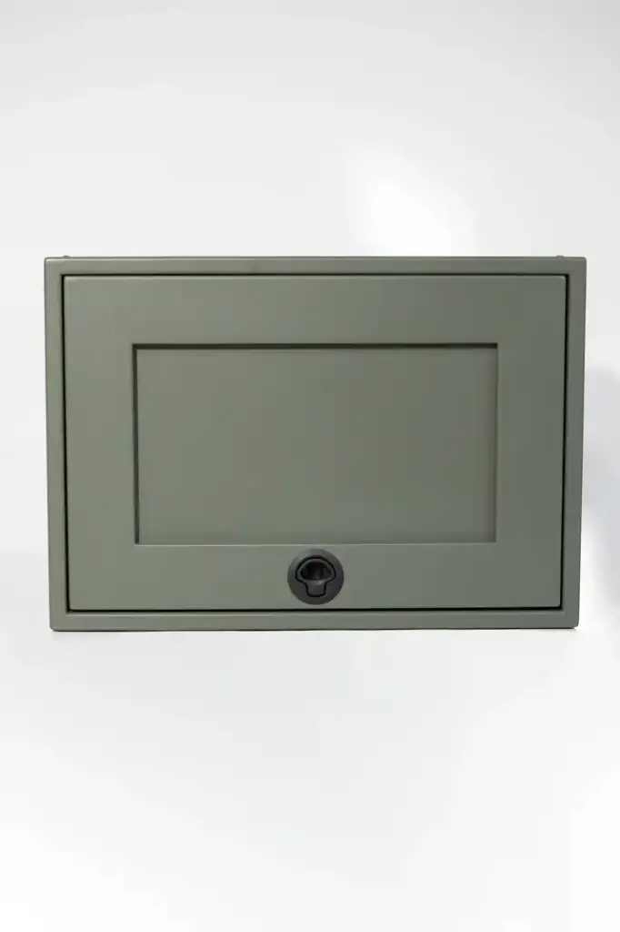 23" Ekko Upper Cabinet – Passenger Side
