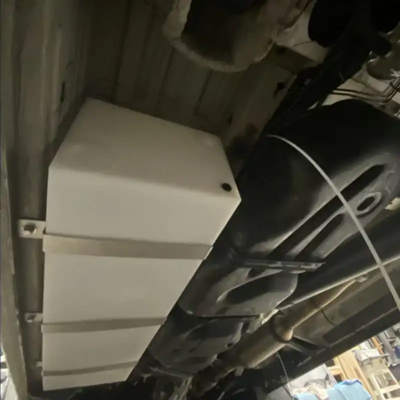 22-Gallon Mercedes Sprinter Driver Side Undercarriage Water Tank (SP-UC-22) 