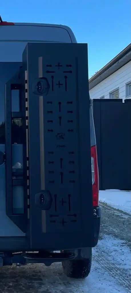 Deluxe - Ski, Snowboard and Golf Bag storage box - PHLÖ SYSTEM