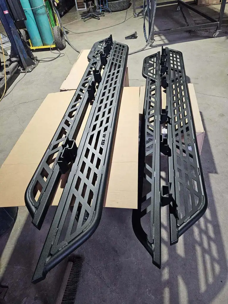 SLB Tubular Running Boards – Mercedes Sprinter 144WB (2007+)