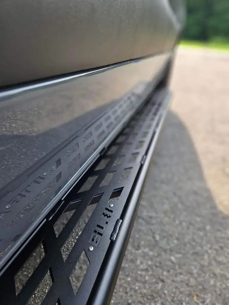 SLB Tubular Running Boards – Mercedes Sprinter 144WB (2007+)
