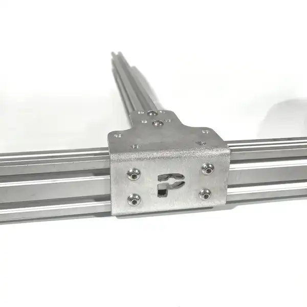 Small T-joint assembly for DIY roof support - PHLÖ SYSTEM