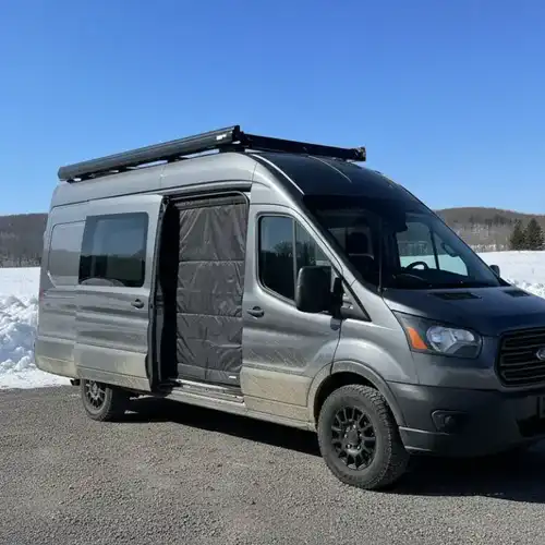 Side door insulated partition for Transit (Medium/High roof)