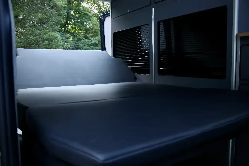 SafeTrack Seatbed 3-Seater - SAF43 - 11.webp