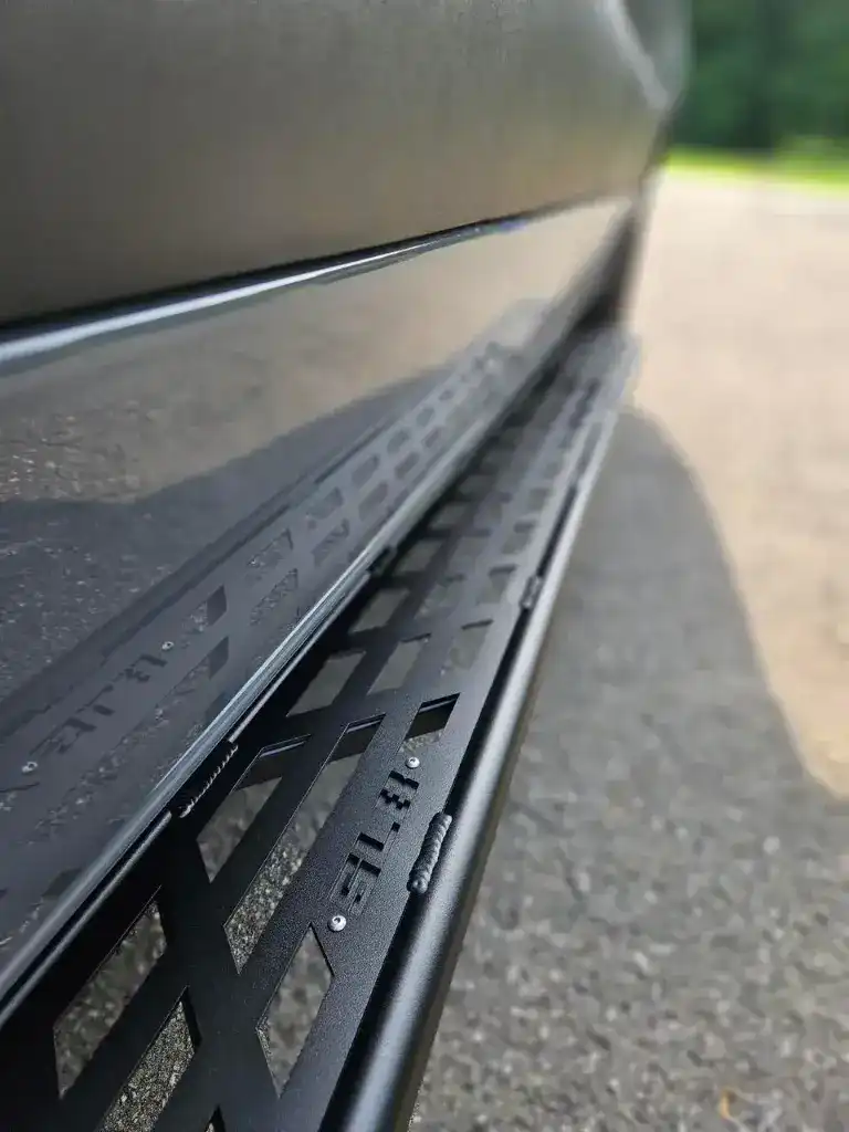 Marchepieds tubulaires SLB – Mercedes Sprinter 170WB (2007+)