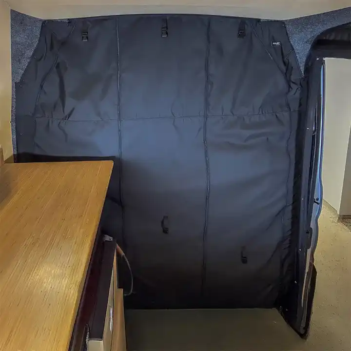 Séparateur d’intimité ROLEF – Ford Transit toit moyen 2015+